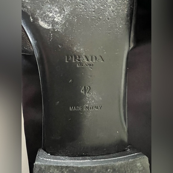 Prada Black Quilted Leather Slides - Picture 4 of 5